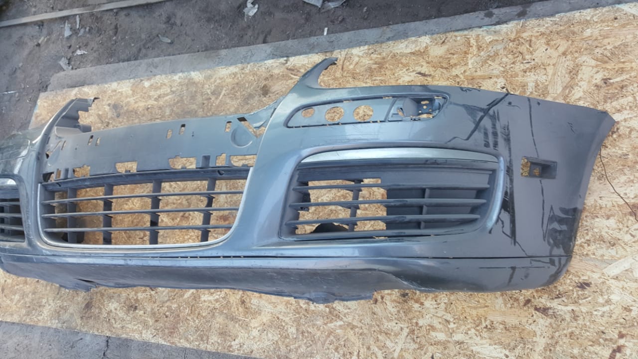 PARACHOQUES DELANTERO VOLKSWAGEN JETTA 2006-2010